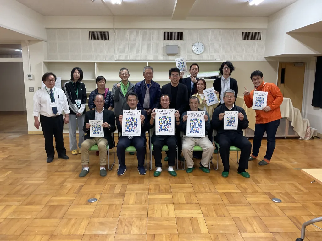 タウンフェスティバル実行委員会の皆さんとの集合写真です。